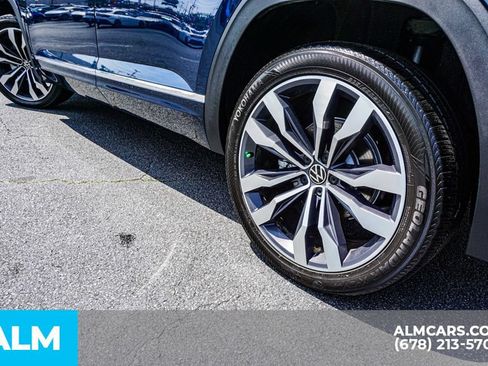 Used 2022 Volkswagen Atlas SEL Premium AWD/4WD image 16