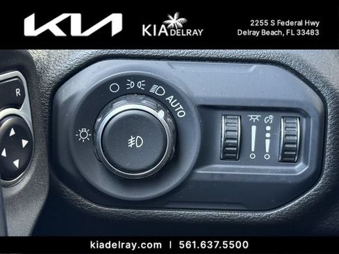 Used 2018 Jeep Wrangler Sport AWD/4WD image 26