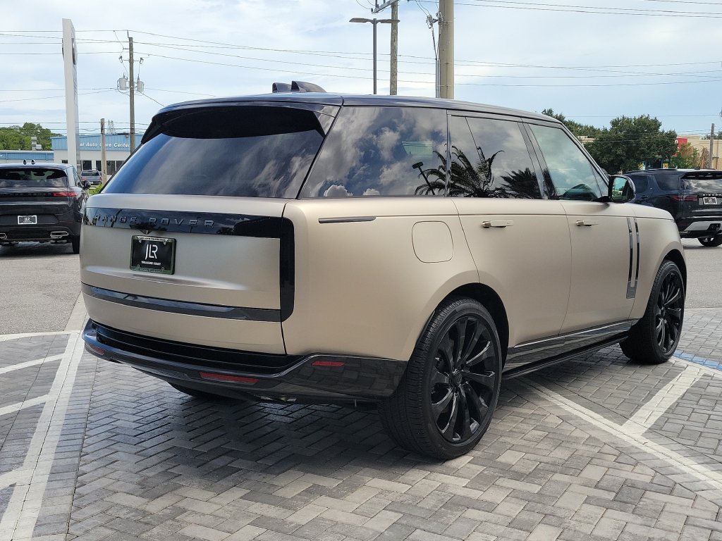 New 2026 Land Rover Range Rover Autobiography AWD/4WD image 5