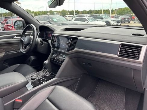 Used 2021 Volkswagen Atlas Cross Sport SEL R-Line AWD/4WD image 21