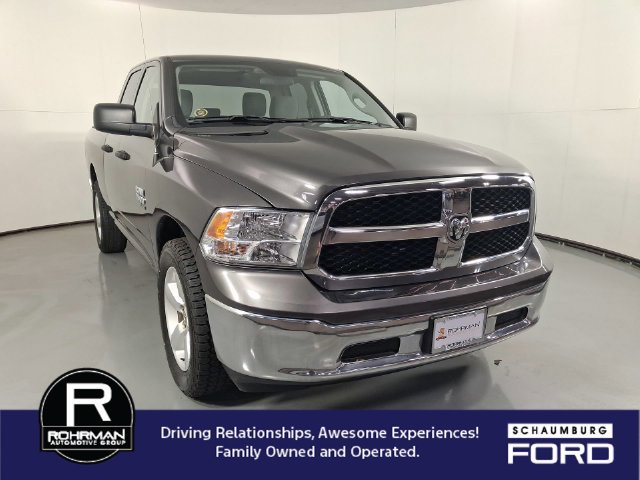 Used 2024 RAM 1500 Classic SLT AWD/4WD image 3