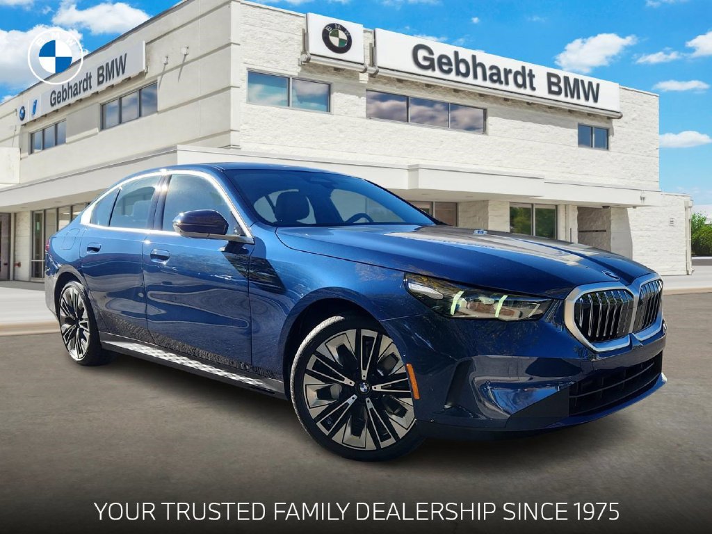 Certified 2026 BMW 530i xDrive w/ Premium Package AWD/4WD image 1