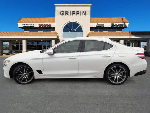 Used 2023 Genesis G70 2.0T RWD image 10