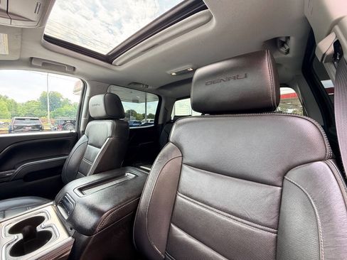 Used 2015 GMC Sierra 2500 Denali w/ Duramax Plus Package AWD/4WD image 32
