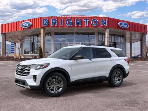 Used 2027 Ford Explorer Active w/ Active Comfort Package AWD/4WD image 3