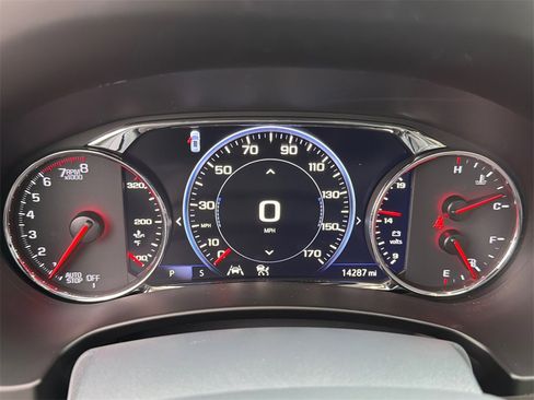 Used 2024 GMC Terrain Denali w/ Denali Premium Package image 27