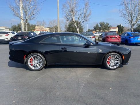 New 2025 Dodge Charger R/T Scat Pack w/ Track Pack image 5