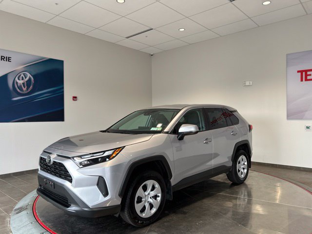 Certified 2024 Toyota RAV4 LE AWD/4WD image 3