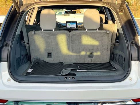 Used 2020 Lincoln Aviator Reserve w/ Equipment Group 202A image 27