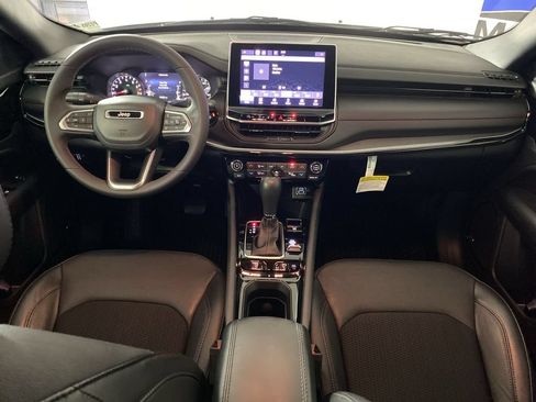 Used 2023 Jeep Compass Trailhawk w/ Sun and Sound Group AWD/4WD image 25