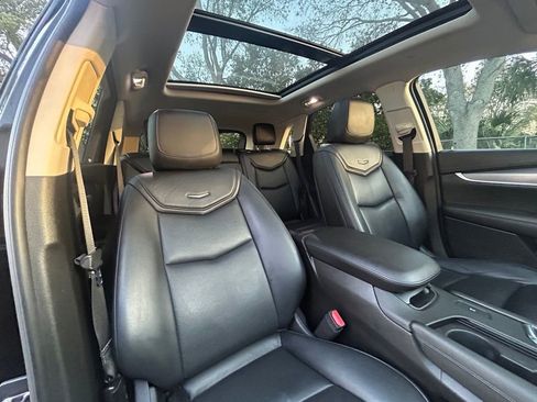 Used 2017 Cadillac XT5 Luxury w/ Driver Awareness Package image 27