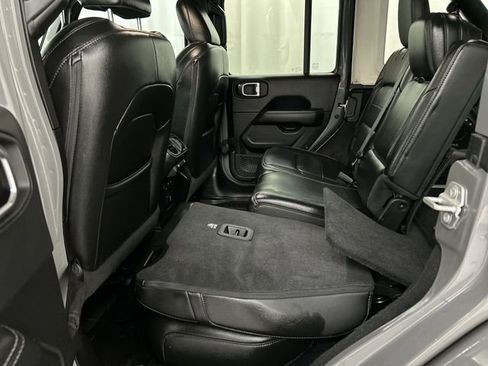 Used 2022 Jeep Wrangler Unlimited Sahara w/ Safety Group AWD/4WD image 28