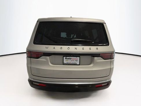 Used 2022 Jeep Wagoneer Series III w/ Convenience Group I image 6