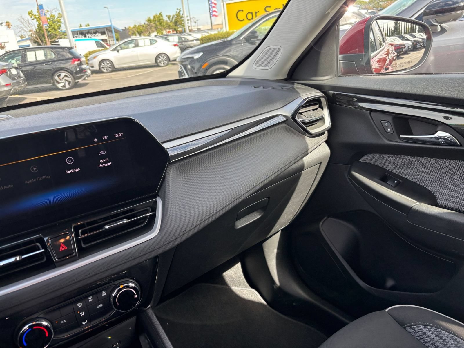 Used 2025 Chevrolet TrailBlazer LT FWD image 33