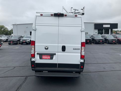 New 2025 RAM ProMaster 2500 w/ Convenience Group image 5