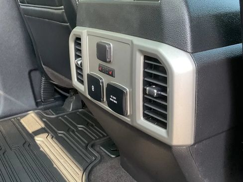 Used 2018 Ford F150 Lariat w/ Equipment Group 502A Luxury AWD/4WD image 44