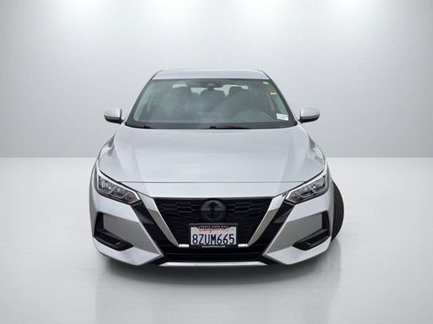 Used 2022 Nissan Sentra SV FWD image 2