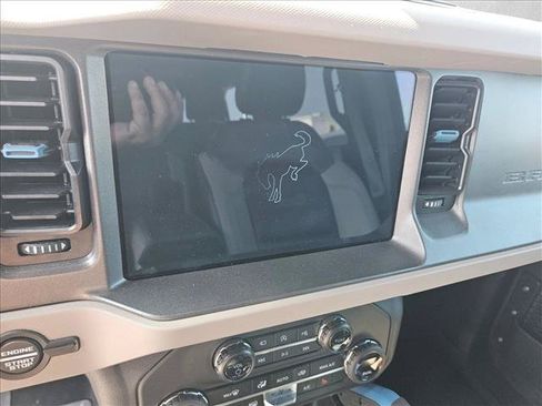 Used 2024 Ford Bronco Wildtrak AWD/4WD image 18