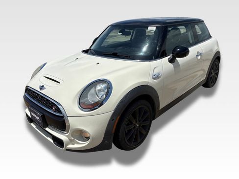 Used 2018 MINI Cooper S FWD image 1