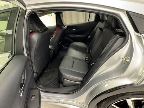 Used 2024 Toyota Prius Prime Premium image 12