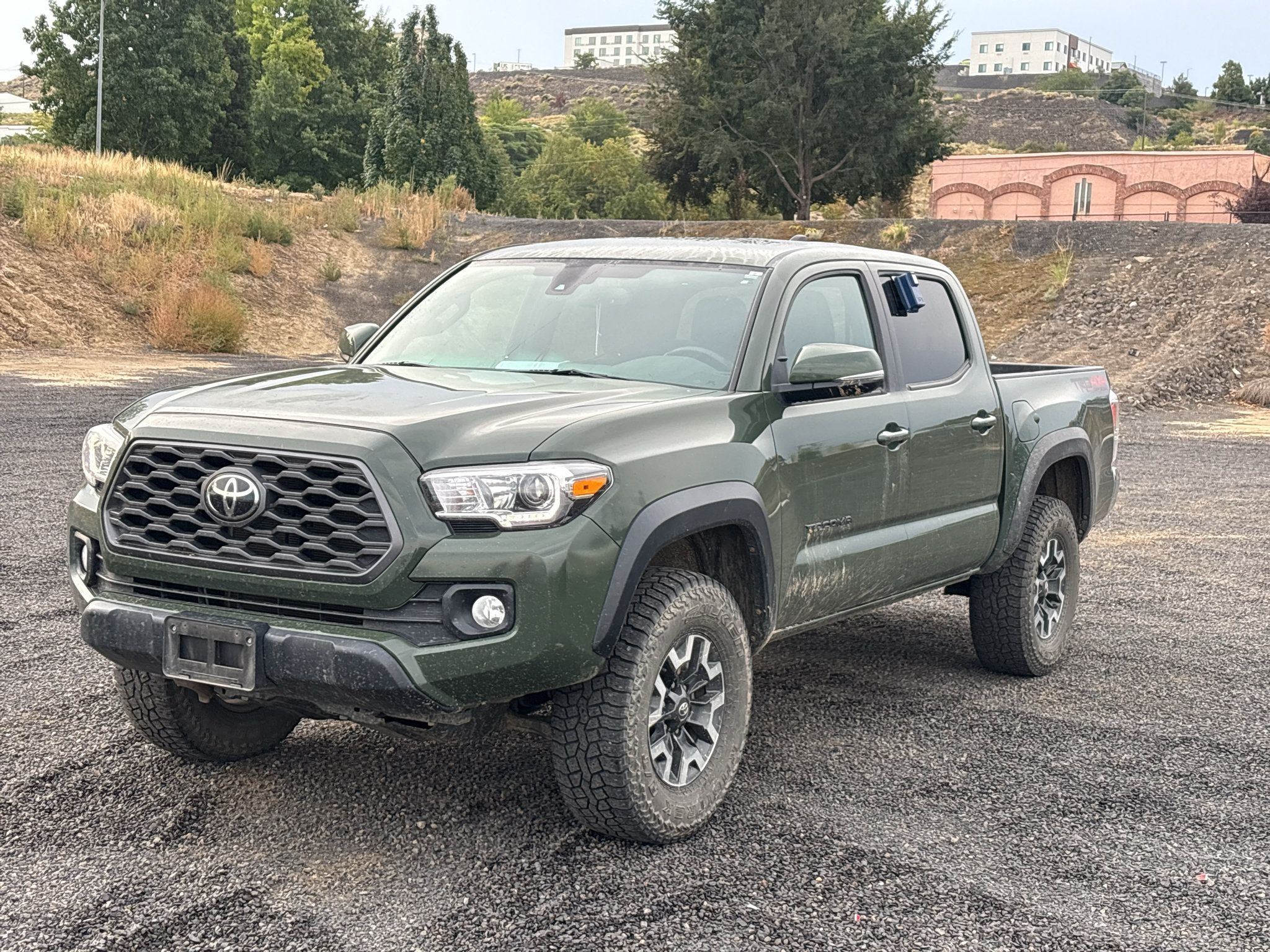 Certified 2022 Toyota Tacoma TRD Off-Road w/ Black Out Package (TMS) AWD/4WD image 7
