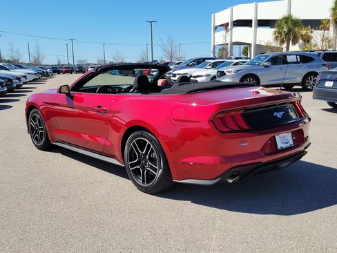 Used 2022 Ford Mustang Convertible w/ Equipment Group 101A image 5