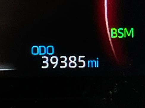 Certified 2024 Toyota RAV4 XLE image 17