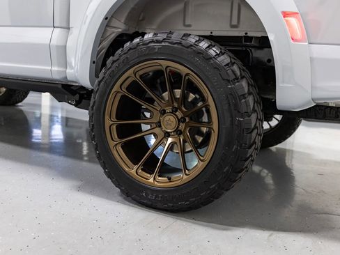 Used 2025 Ford F150 Raptor AWD/4WD image 27