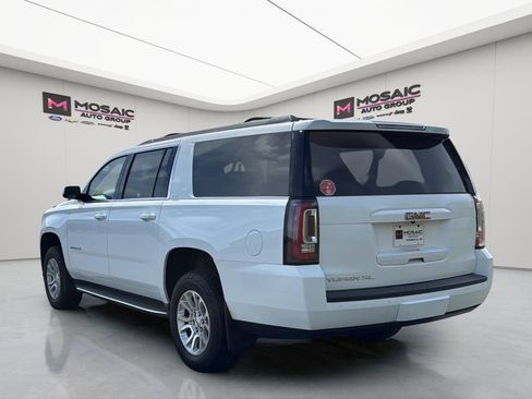 Used 2019 GMC Yukon XL SLT w/ Open Road Package AWD/4WD image 5