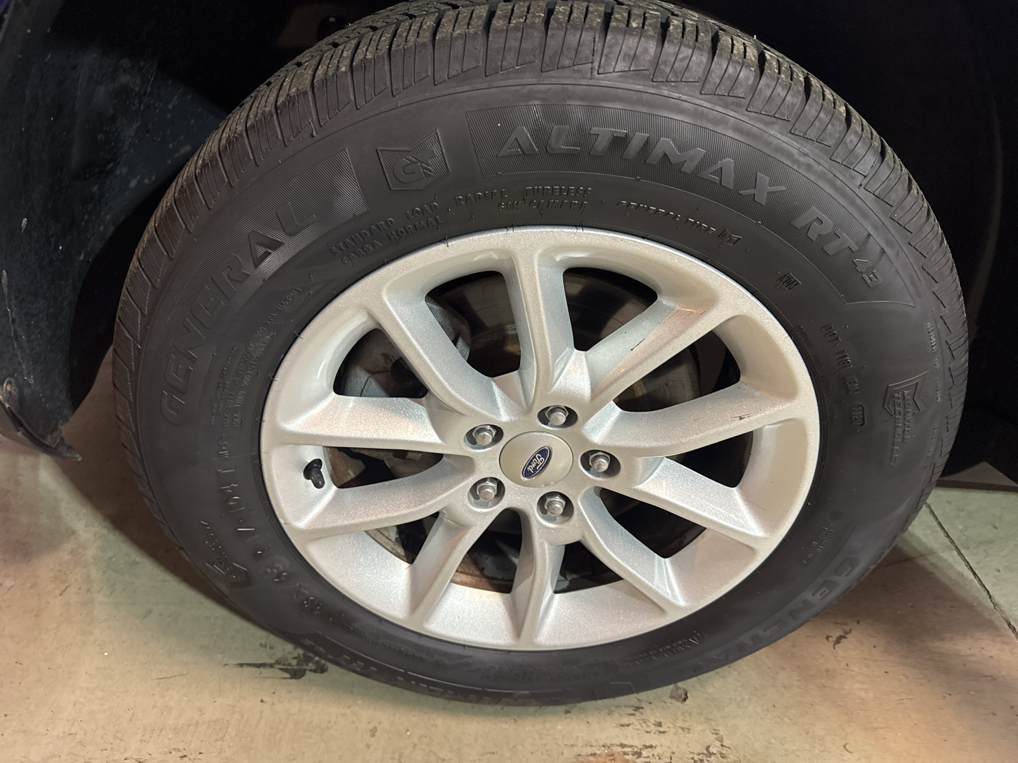 Used 2013 Ford Edge SE FWD image 34