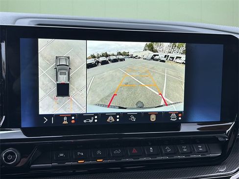 Used 2025 Chevrolet Silverado 1500 ZR2 w/ Technology Package image 31