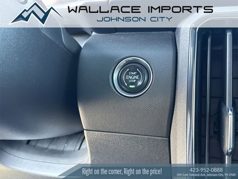 Used 2024 GMC Acadia AT4 w/ Super Cruise Package image 23