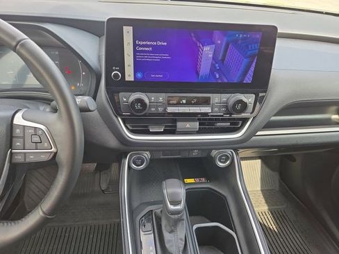 Used 2024 Toyota Grand Highlander AWD image 24