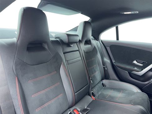 Used 2022 Mercedes-Benz CLA 250 4MATIC image 45
