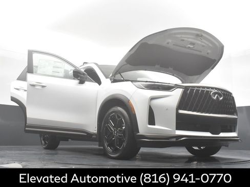 Certified 2026 INFINITI QX60 Sport w/ Dark Cargo Package image 39