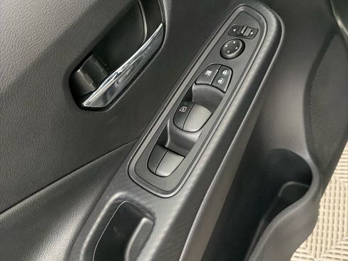 New 2025 Nissan Versa SV w/ Trunk Package image 24