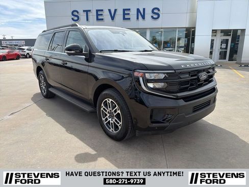 Used 2025 Ford Expedition Max Active RWD image 3