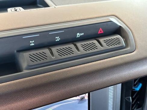 Used 2023 Ford Bronco Outer Banks AWD/4WD image 76