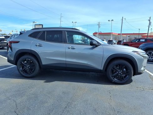 New 2026 Chevrolet Trax ACTIV w/ Driver Confidence Package image 2