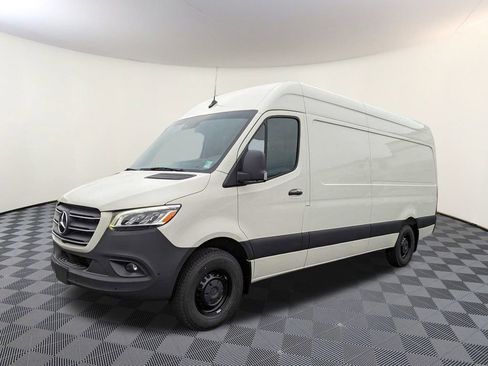 Certified 2024 Mercedes-Benz Sprinter 2500 image 1