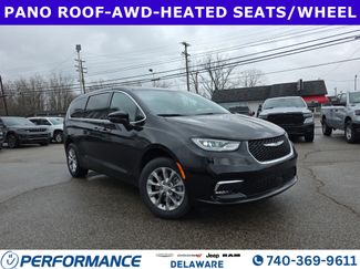 New 2026 Chrysler Pacifica Select video 1