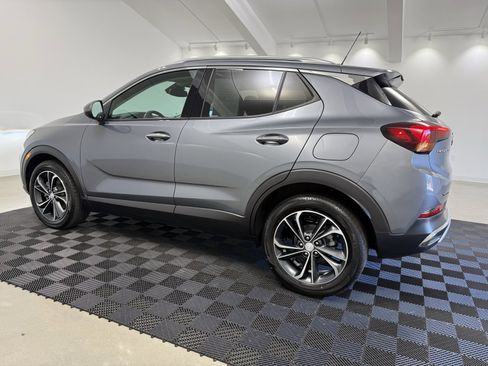 Used 2022 Buick Encore GX Essence image 4