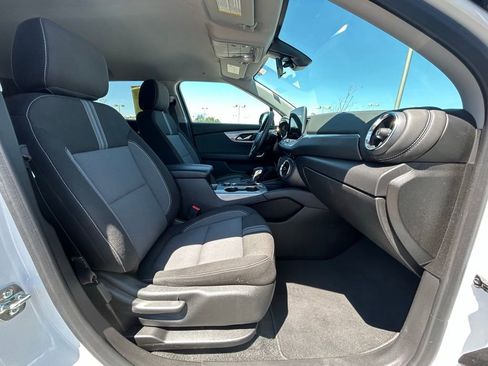 Used 2025 Chevrolet Blazer LT AWD/4WD image 31