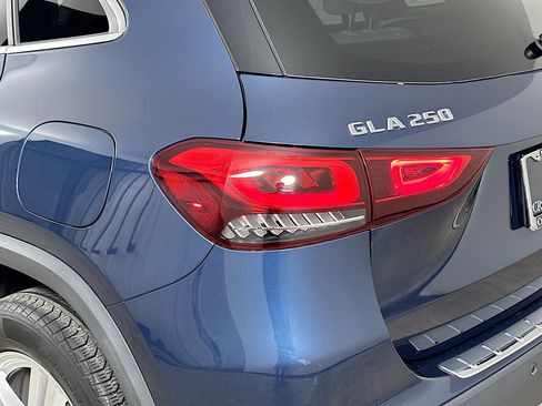 Certified 2023 Mercedes-Benz GLA 250 4MATIC image 40
