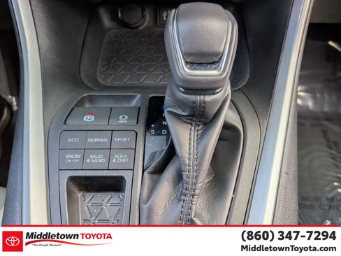 Certified 2023 Toyota RAV4 XLE Premium AWD/4WD image 27
