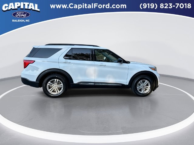 Used 2020 Ford Explorer XLT w/ Equipment Group 202A AWD/4WD image 9