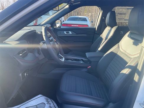 New 2026 Ford Explorer ST-Line w/ ST-Line Street Pack image 16