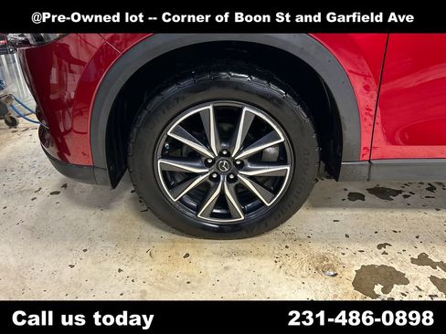 Used 2018 MAZDA CX-5 Touring w/ Preferred Equipment Package AWD/4WD image 28