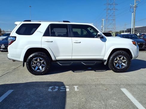 Used 2017 Toyota 4Runner TRD Off-Road image 25