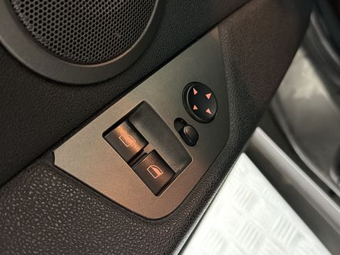 Used 2003 BMW Z4 2.5i RWD image 17